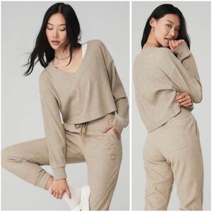 Make me offer..ALO Yoga Ribbed V-Neck Sweater in Beige